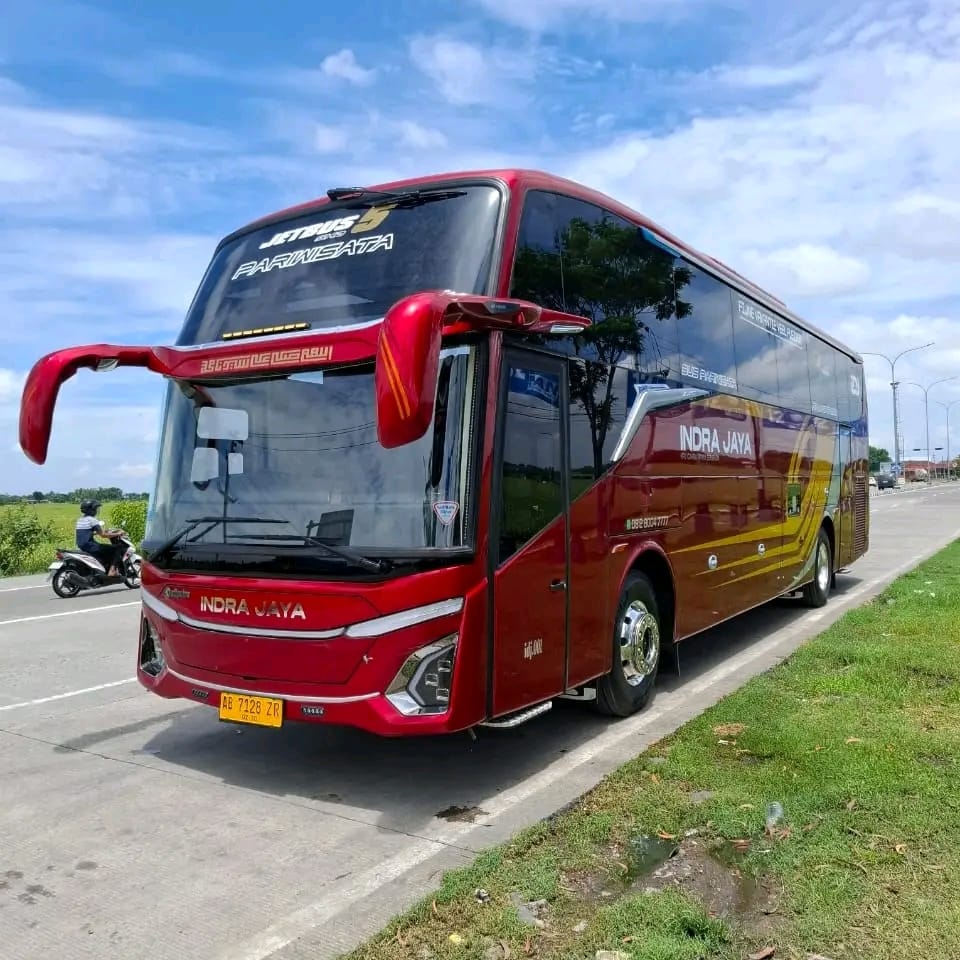 Jetbus 5 SHD RED